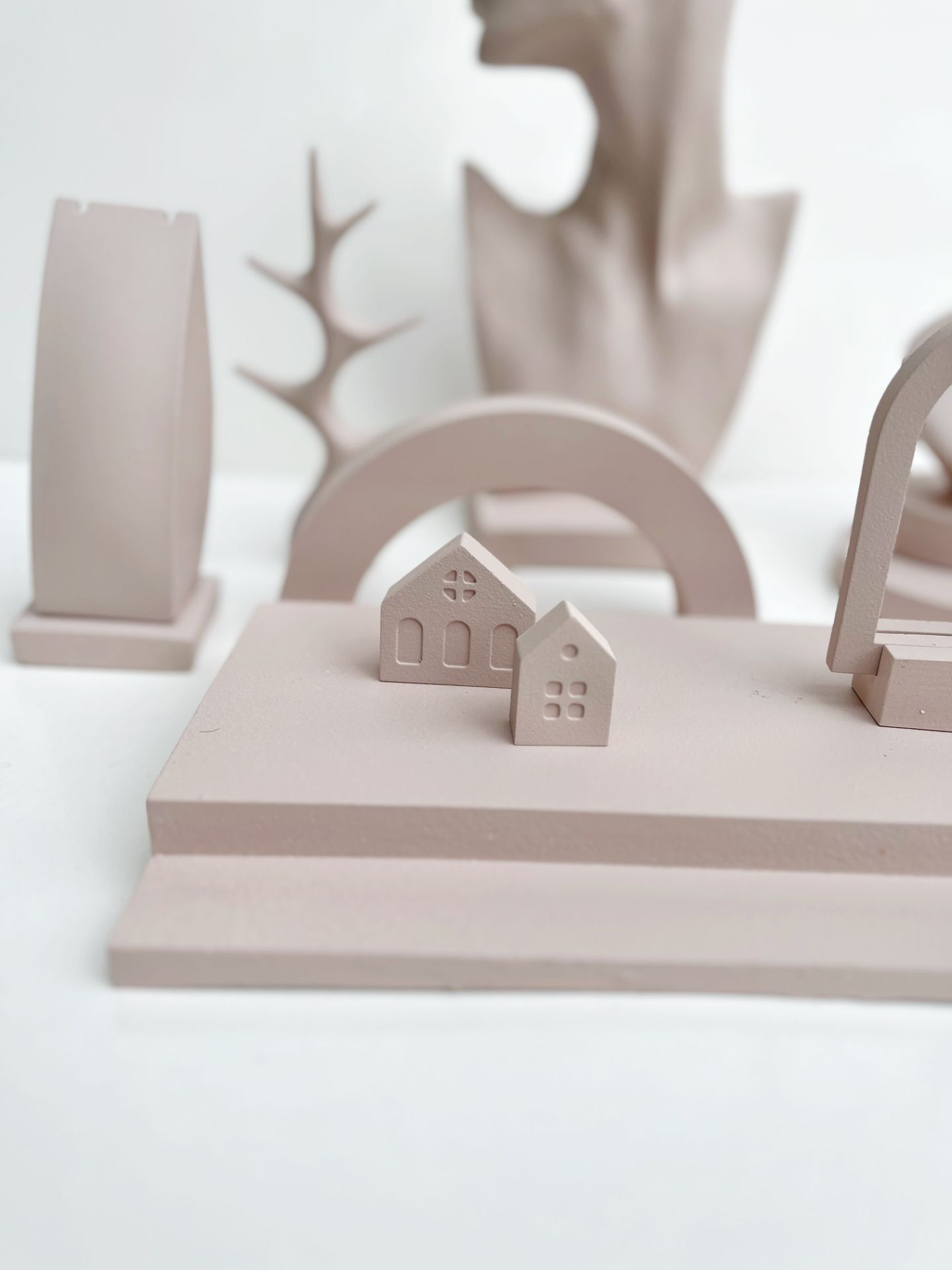 کاربرد های استند طلا | آرت دیما